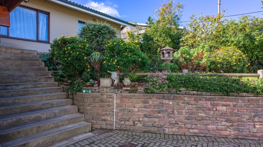 4 Bedroom Property for Sale in Knysna Central Western Cape
